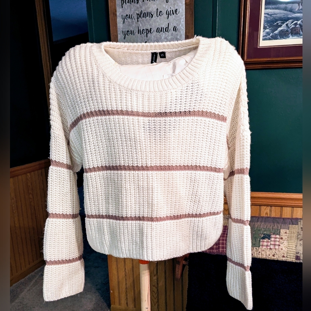 Women's Moon & Madison Cream and Brown Striped Cropped Sweater Size XS